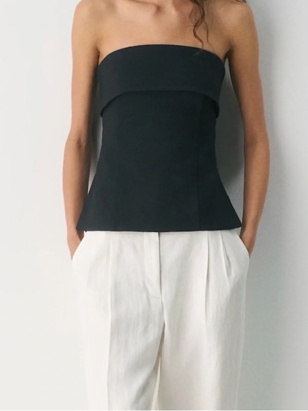 Aritzia Black Strapless Fold-Over Peplum Top - Picture 4 of 5
